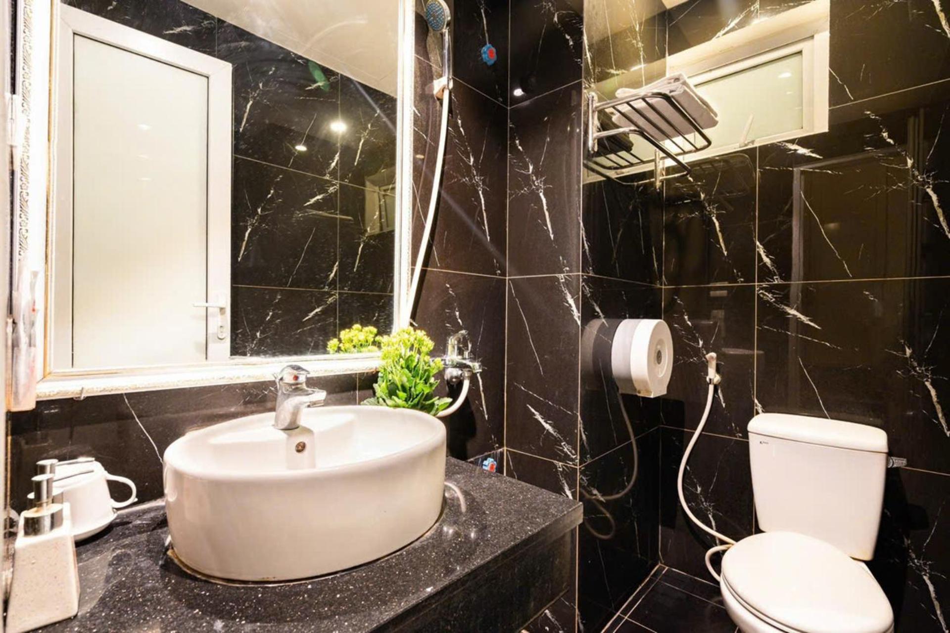 Kieu Anh Hotel Ha Noi Ханой Экстерьер фото